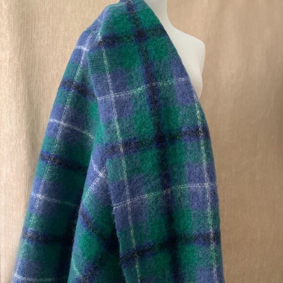 Vintage Scottish Wool Throw Blanket – Blue & Green Tartan - Picture 4 of 7
